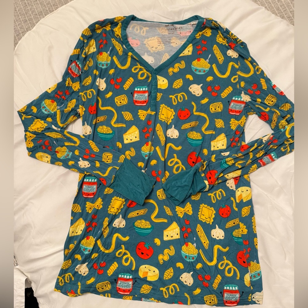 Little sleepies women’s pasta theme, long sleeve top, size small